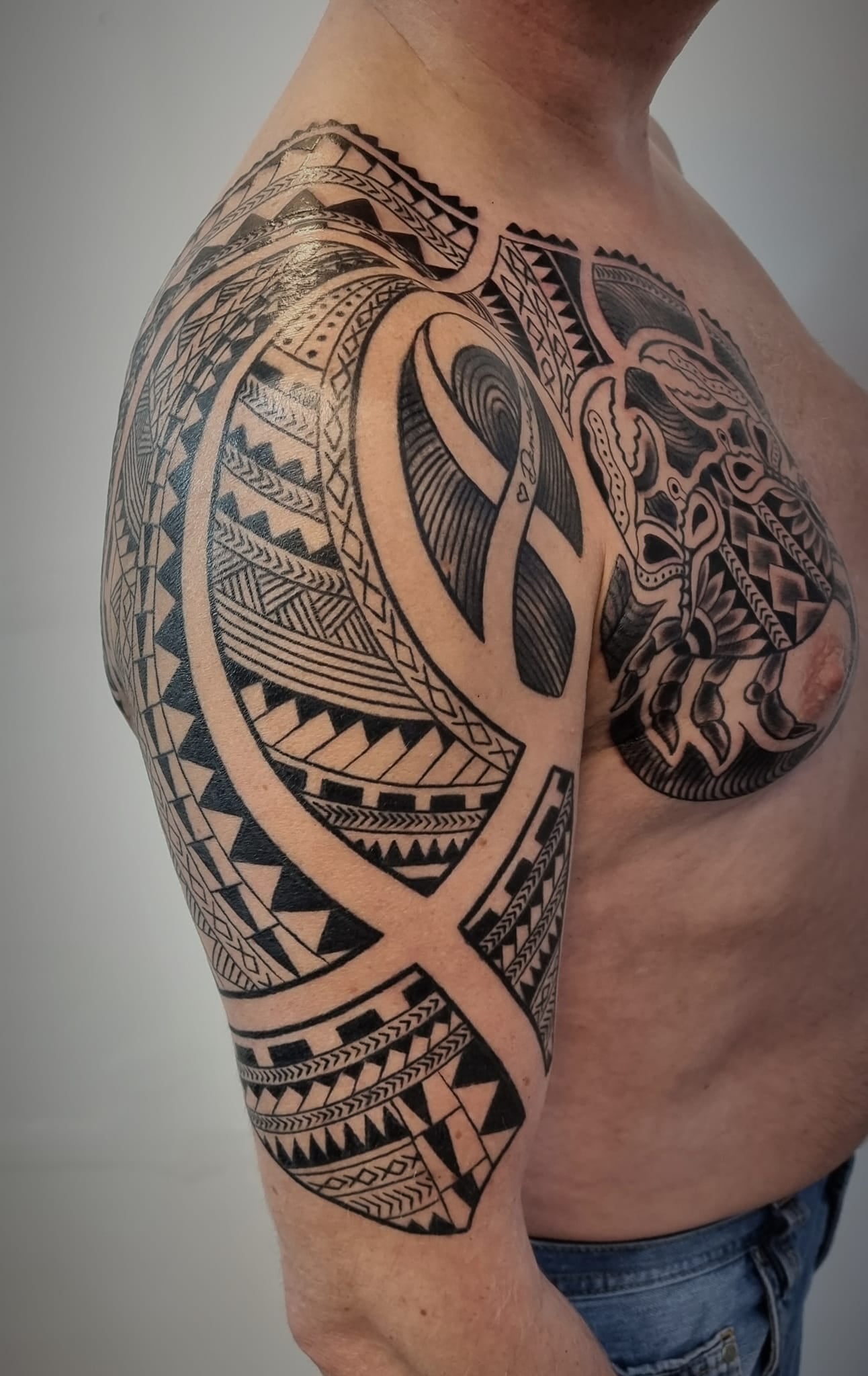 Polinéz tetoválás a Pinker Tattoo galériából